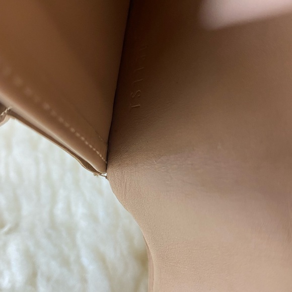 Vernis LV Sarah wallet authentic with signs of use. - Picture 12 of 17